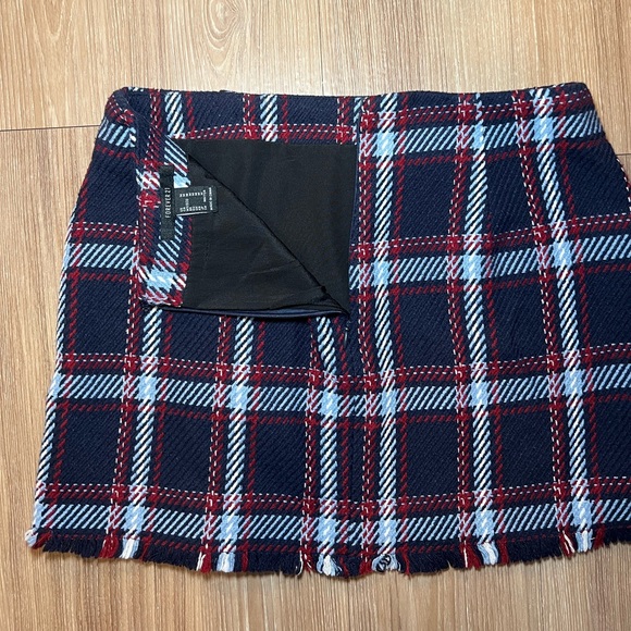 Plaid Navy Blue and Red Mini Skirt Size M - Picture 11 of 11
